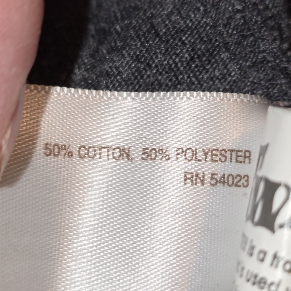 Vintage Old Navy Collectabilitees Twister Graphic Tee “I ♥ Knotty Games” Hasbro - Picture 5 of 6